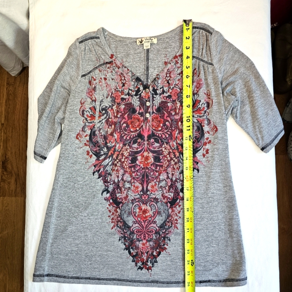 Unity World Wear V-Neck T-Shirt Top Elbow Sleeves sz M - Picture 7 of 8